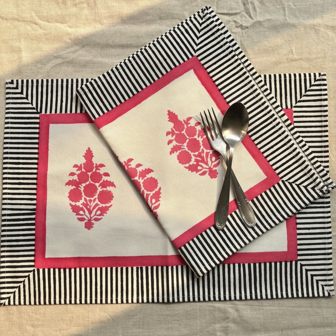 Placemats | Red Flowers and Black stripes border | Set of 2 or 4 or 6